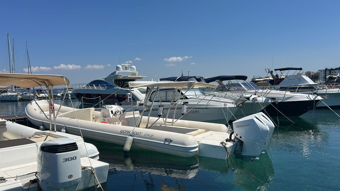 La marina Caporais sulle acque di Gallipoli