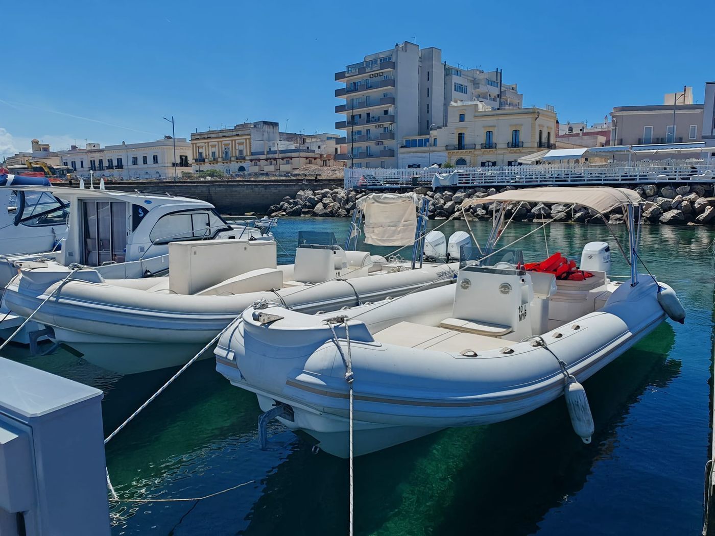 Workboat 33 — Mercury 2×225